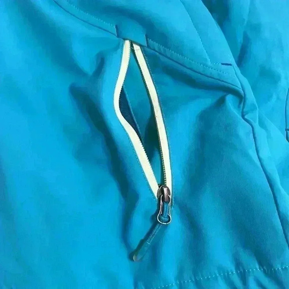 The North Face
Komper Softshell Jacket - Women's - Picture 15 of 16